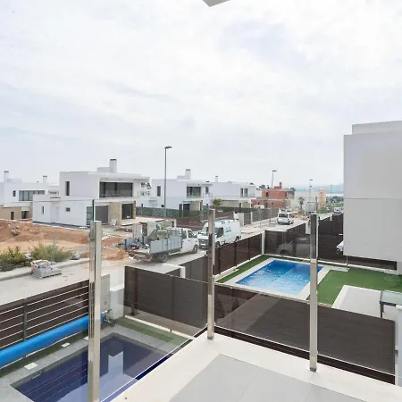 Villa Belvilla By Oyo Casa Bali 11 *