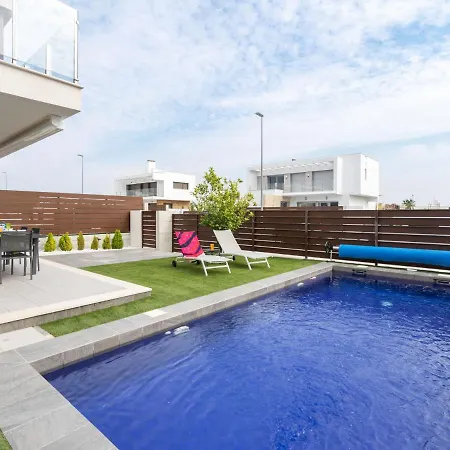 Belvilla By Oyo Casa Bali 11 *