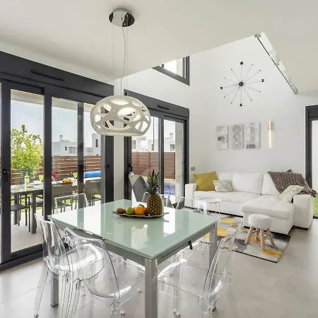 Belvilla By Oyo Casa Bali 11