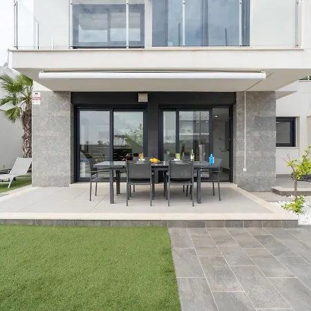 Villa Belvilla By Oyo Casa Bali 11 *